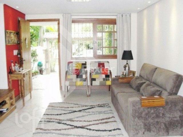Casa / Sobrado para Venda em Porto Alegre/RS Ipanema 3 Quartos