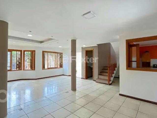 Casa / Sobrado para Venda em Porto Alegre/RS Ipanema 3 Quartos