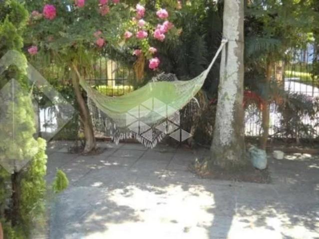 Casa / Sobrado para Venda em Porto Alegre/RS Ipanema 3 Quartos