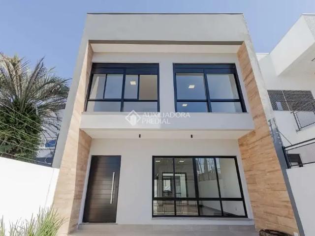 Casa / Sobrado para Venda em Porto Alegre/RS Ipanema 3 Quartos