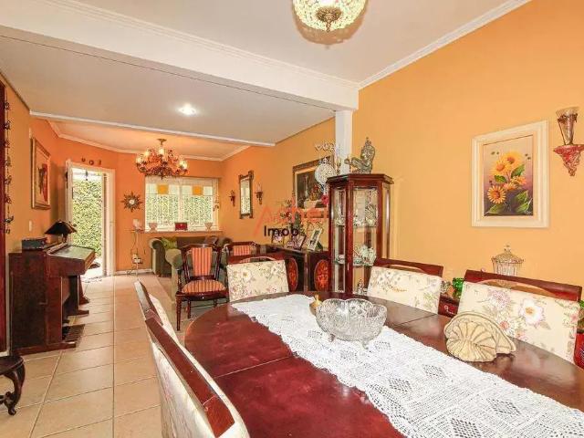 Casa / Sobrado para Venda em Porto Alegre/RS Ipanema 3 Quartos