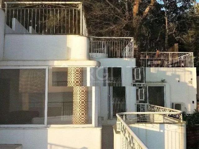 Casa / Sobrado para Venda em Porto Alegre/RS Ipanema 3 Quartos