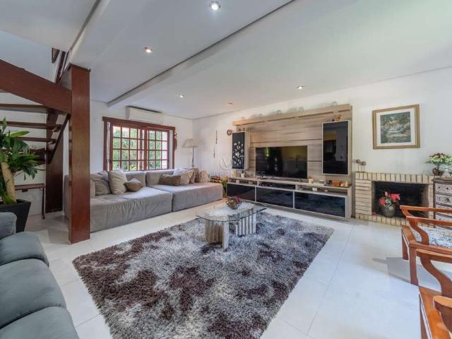Casa / Sobrado para Venda em Porto Alegre/RS Ipanema 3 Quartos