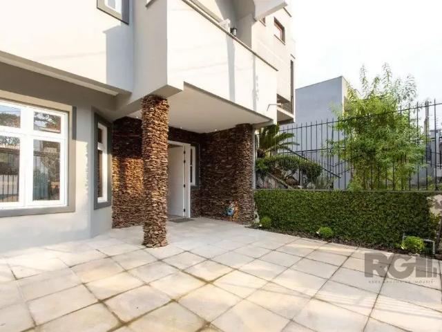 Casa / Sobrado para Venda em Porto Alegre/RS Ipanema 3 Quartos