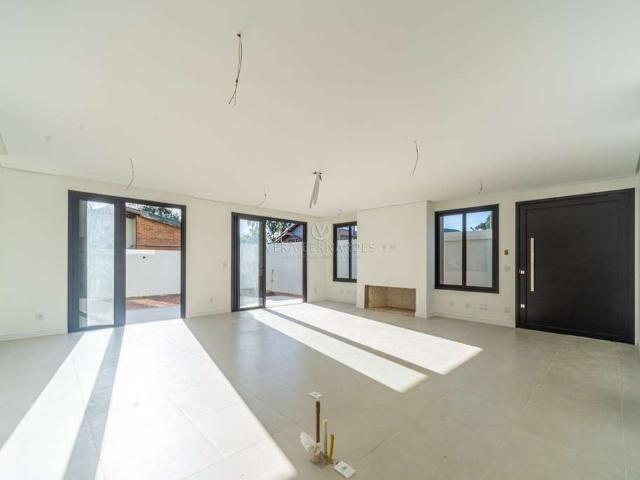 Casa / Sobrado para Venda em Porto Alegre/RS Ipanema 3 Quartos
