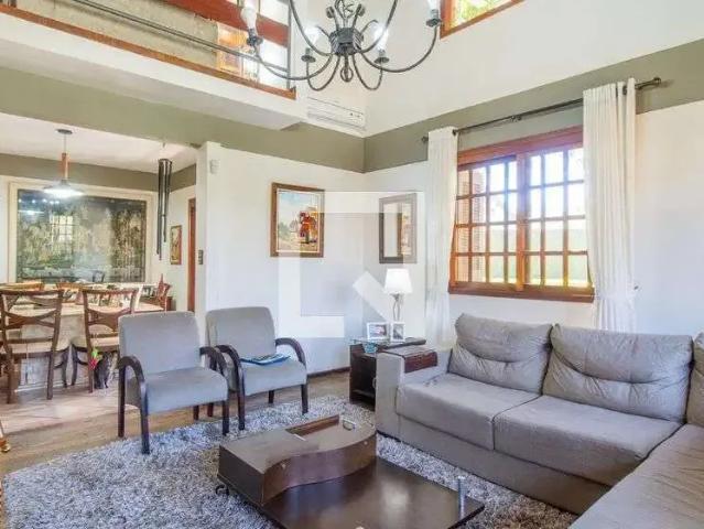 Casa / Sobrado para Venda em Porto Alegre/RS Ipanema 3 Quartos