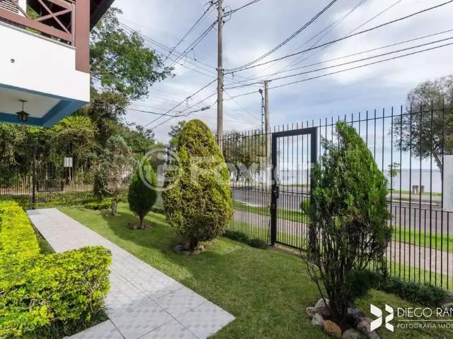 Casa / Sobrado para Venda em Porto Alegre/RS Ipanema 3 Quartos