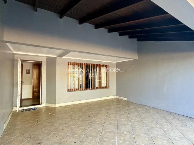 Casa / Sobrado para Venda em Porto Alegre/RS Ipanema 3 Quartos
