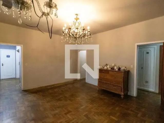Casa / Sobrado para Venda em Porto Alegre/RS Ipanema 4 Quartos