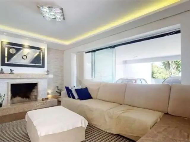 Casa / Sobrado para Venda em Porto Alegre/RS Ipanema 4 Quartos