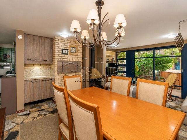 Casa / Sobrado para Venda em Porto Alegre/RS Ipanema 5 Quartos