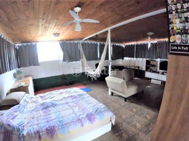Casa / Sobrado para Venda em Porto Alegre/RS Ipanema 5 Quartos