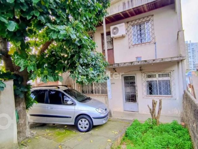 Casa / Sobrado para Venda em Porto Alegre/RS Jardim Carvalho 4 Quartos