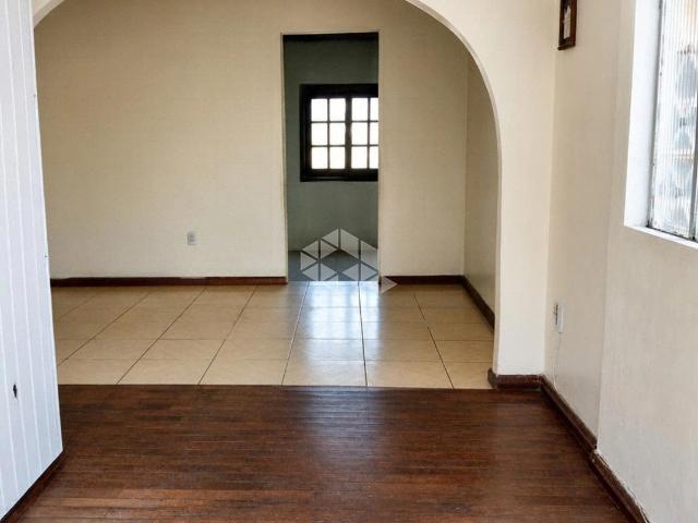 Casa / Sobrado para Venda em Porto Alegre/RS Jardim Carvalho 4 Quartos