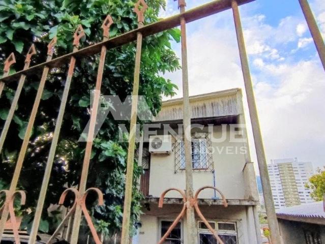 Casa / Sobrado para Venda em Porto Alegre/RS Jardim Carvalho 4 Quartos