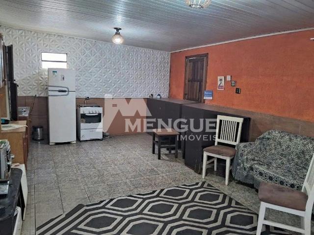 Casa / Sobrado para Venda em Porto Alegre/RS Jardim Carvalho 6 Quartos