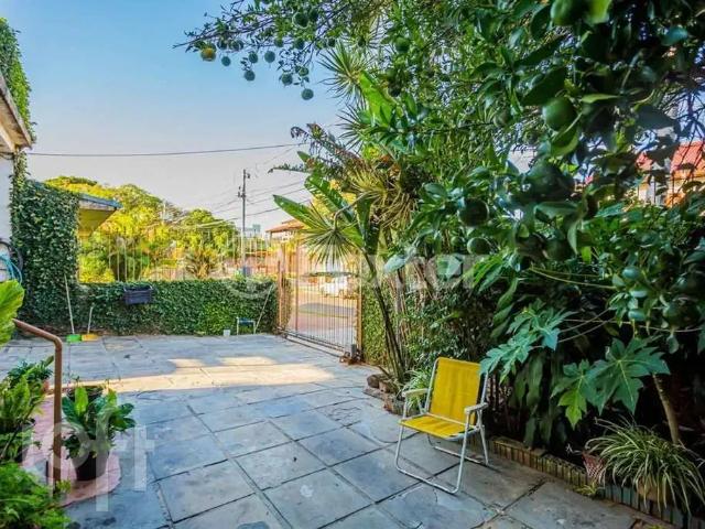 Casa / Sobrado para Venda em Porto Alegre/RS Jardim Carvalho 9 Quartos