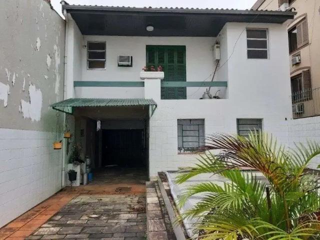 Casa / Sobrado para Venda em Porto Alegre/RS Jardim Botânico 3 Quartos