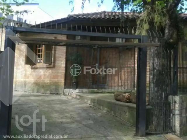 Casa / Sobrado para Venda em Porto Alegre/RS Jardim Botânico 3 Quartos