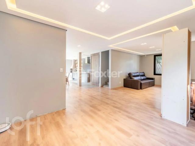 Casa / Sobrado para Venda em Porto Alegre/RS Jardim Botânico 3 Quartos
