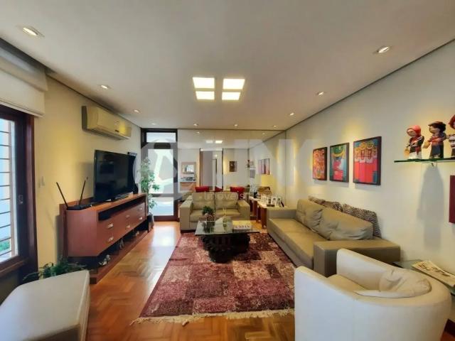 Casa / Sobrado para Venda em Porto Alegre/RS Jardim Botânico 3 Quartos