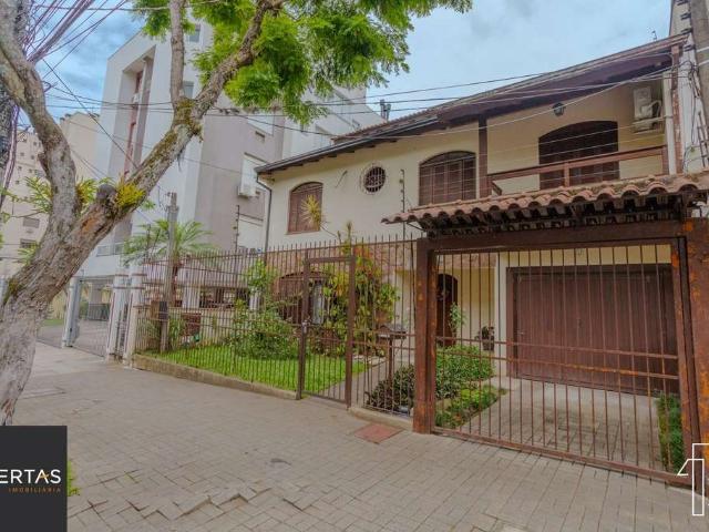 Casa / Sobrado para Venda em Porto Alegre/RS Jardim Botânico 21 Quartos