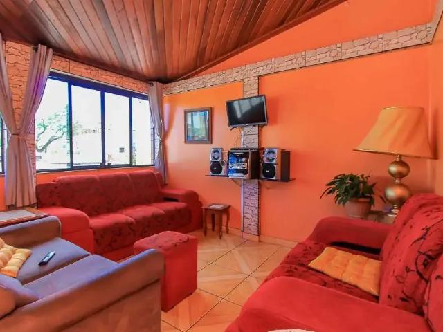 Casa / Sobrado para Venda em Porto Alegre/RS Jardim Botânico 4 Quartos