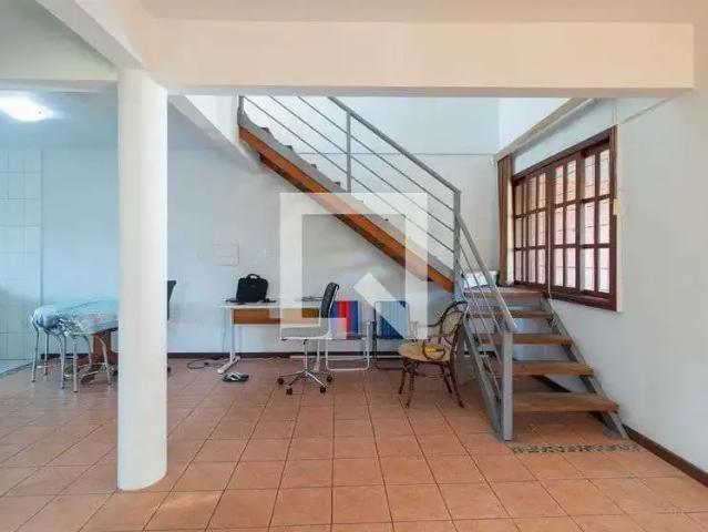 Casa / Sobrado para Venda em Porto Alegre/RS Jardim Botânico 4 Quartos