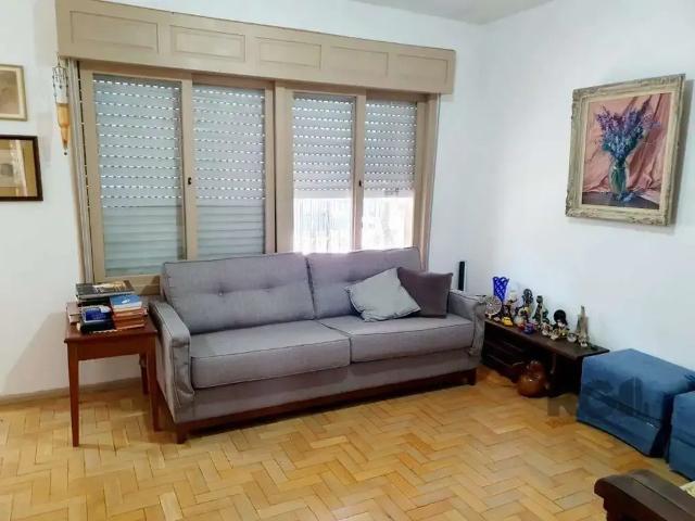 Casa / Sobrado para Venda em Porto Alegre/RS Jardim Botânico 4 Quartos