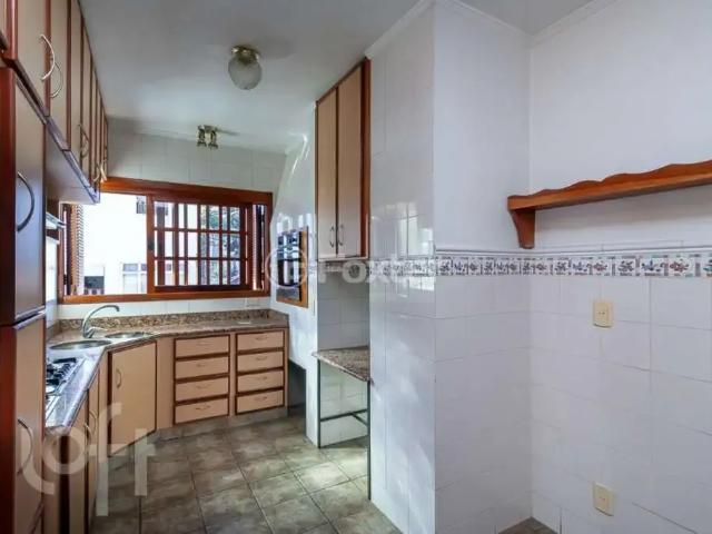 Casa / Sobrado para Venda em Porto Alegre/RS Jardim Botânico 4 Quartos