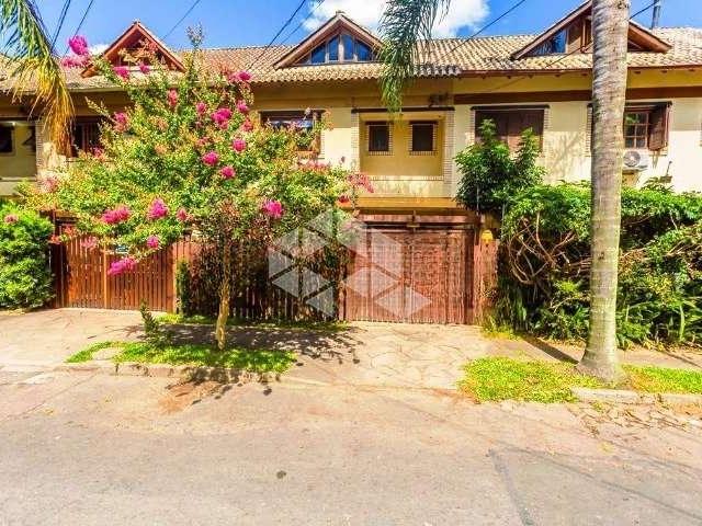 Casa / Sobrado para Venda em Porto Alegre/RS Jardim do Salso 3 Quartos