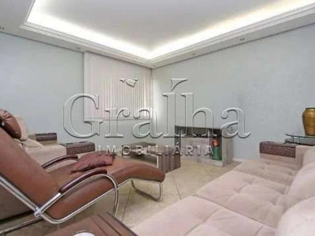 Casa / Sobrado para Venda em Porto Alegre/RS Jardim Europa 3 Quartos