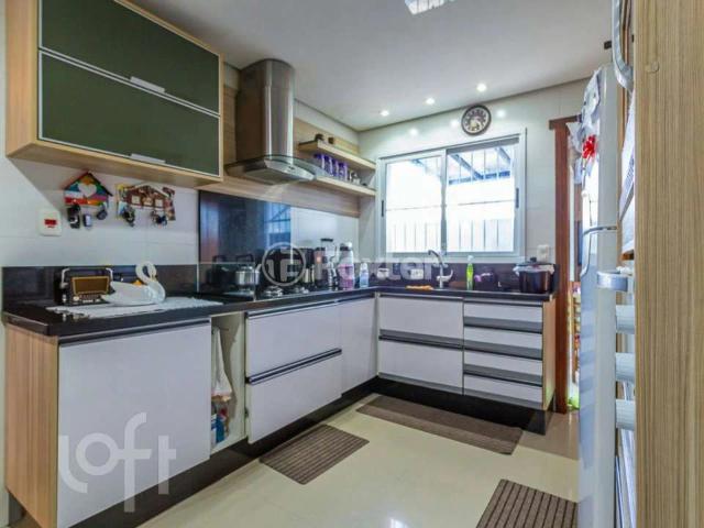 Casa / Sobrado para Venda em Porto Alegre/RS Jardim Floresta 3 Quartos