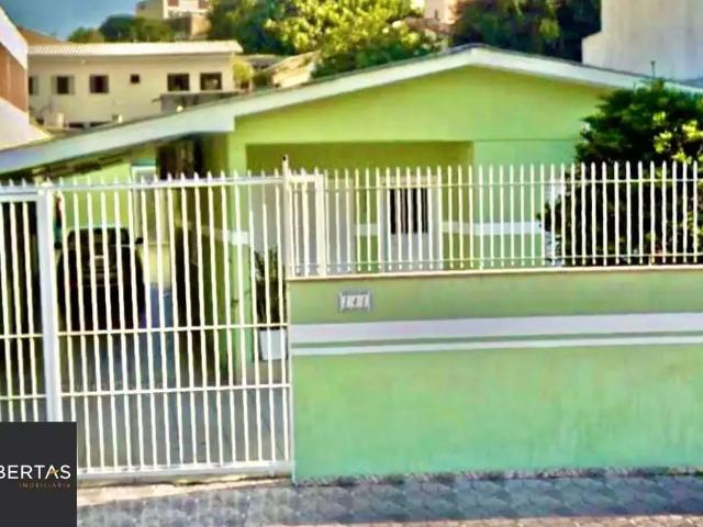 Casa / Sobrado para Venda em Porto Alegre/RS Jardim Floresta 3 Quartos