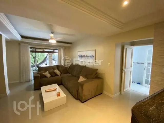 Casa / Sobrado para Venda em Porto Alegre/RS Jardim Floresta 3 Quartos