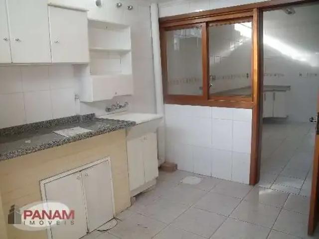 Casa / Sobrado para Venda em Porto Alegre/RS Jardim Floresta 3 Quartos