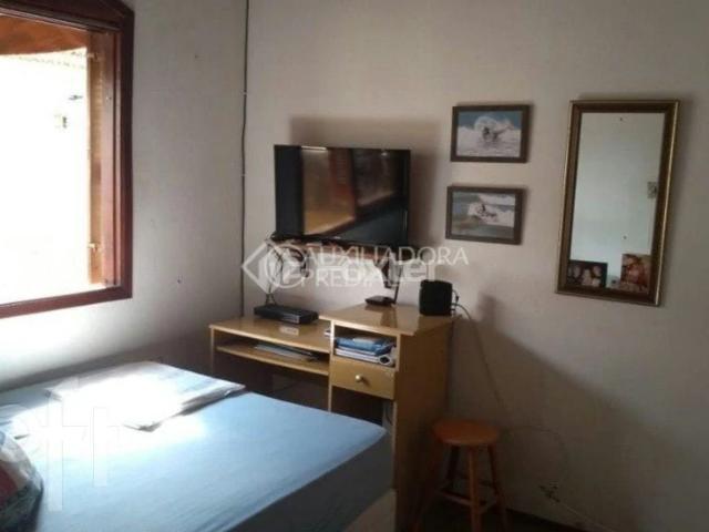 Casa / Sobrado para Venda em Porto Alegre/RS Jardim Floresta 3 Quartos
