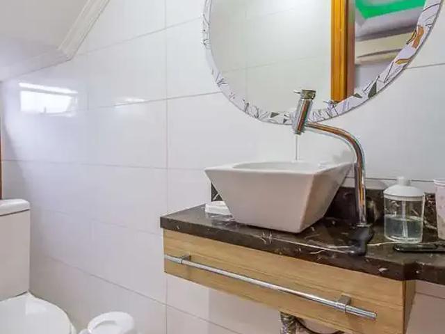 Casa / Sobrado para Venda em Porto Alegre/RS Jardim Floresta 3 Quartos