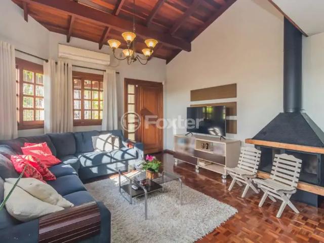 Casa / Sobrado para Venda em Porto Alegre/RS Jardim Floresta 3 Quartos
