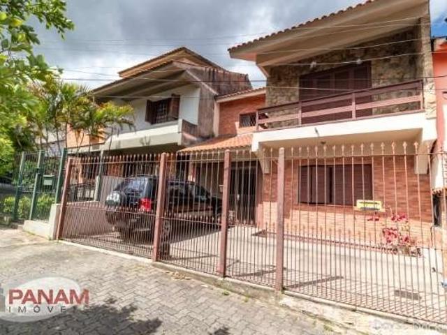 Casa / Sobrado para Venda em Porto Alegre/RS Jardim Floresta 3 Quartos