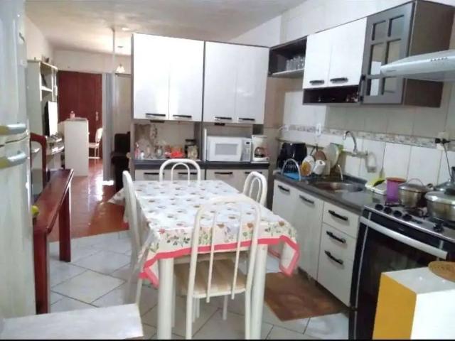 Casa / Sobrado para Venda em Porto Alegre/RS Jardim Floresta 2 Quartos