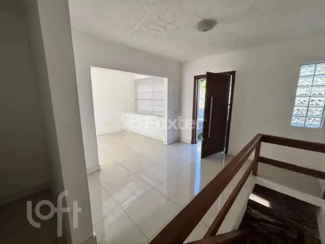 Casa / Sobrado para Venda em Porto Alegre/RS Jardim Floresta 2 Quartos
