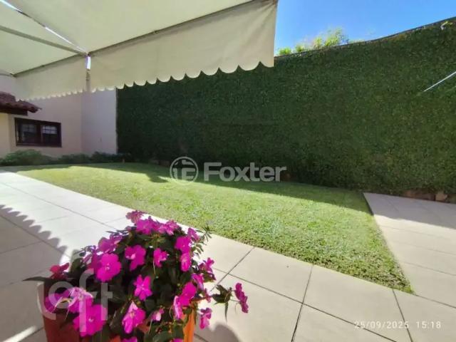 Casa / Sobrado para Venda em Porto Alegre/RS Jardim Floresta 4 Quartos