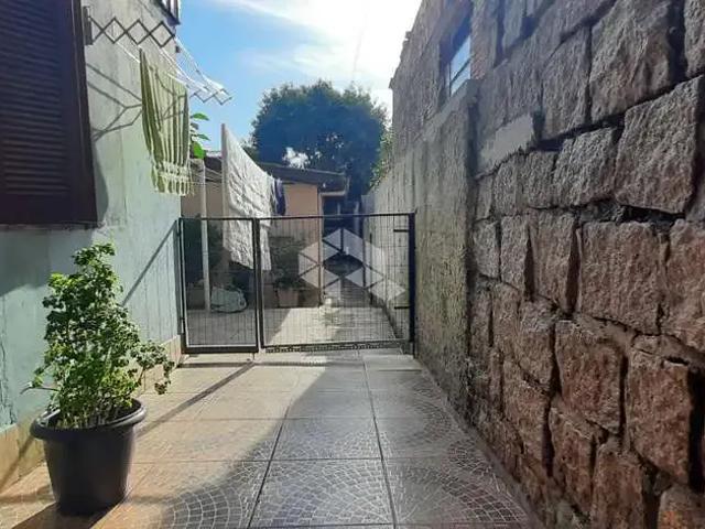 Casa / Sobrado para Venda em Porto Alegre/RS Jardim Floresta 4 Quartos