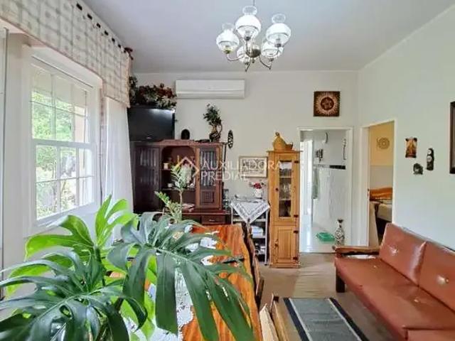 Casa / Sobrado para Venda em Porto Alegre/RS Jardim Floresta 4 Quartos
