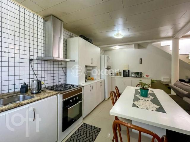 Casa / Sobrado para Venda em Porto Alegre/RS Jardim Floresta 5 Quartos