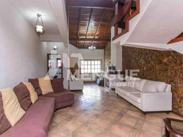 Casa / Sobrado para Venda em Porto Alegre/RS Jardim Floresta 5 Quartos