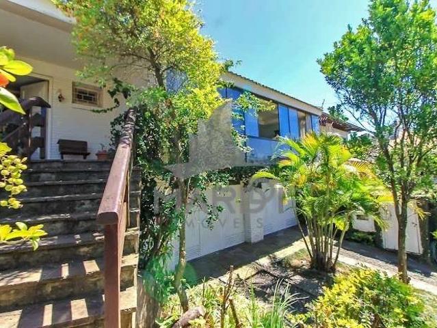 Casa / Sobrado para Venda em Porto Alegre/RS Jardim Isabel 3 Quartos
