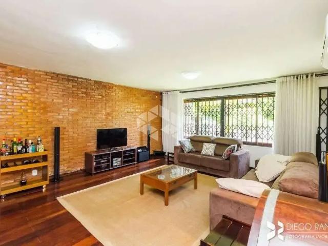 Casa / Sobrado para Venda em Porto Alegre/RS Jardim Isabel 3 Quartos