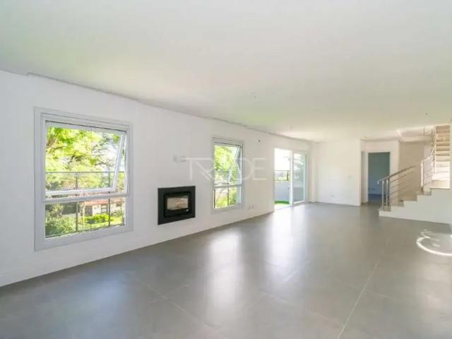 Casa / Sobrado para Venda em Porto Alegre/RS Jardim Isabel 3 Quartos